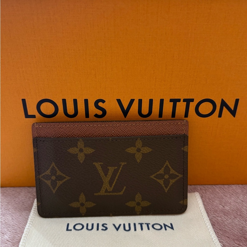Louis Vuitton Classic Monogram Card Holder M61733